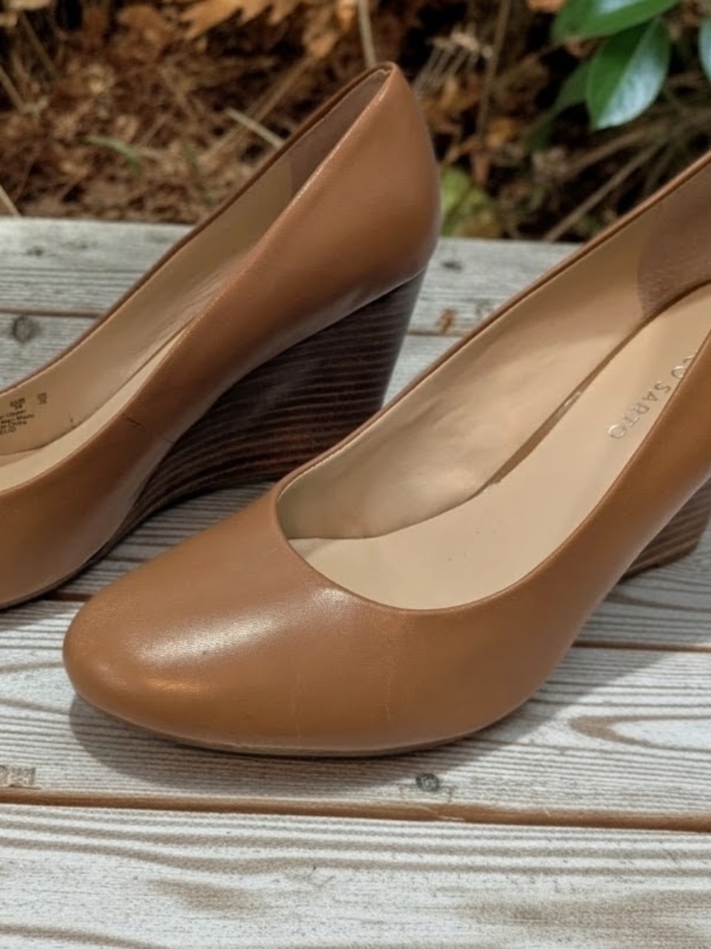 Franco Sarto Classic Tan Leather Wedge Pumps - Size 8 Womens